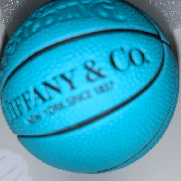 Tiffany & Co. /Spalding Collab Basketball Key Chain … 5.95 Shipping - Picture 4 of 4